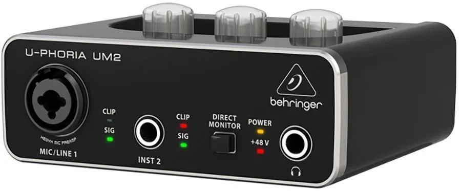 Behringer UM2 Аудио интерфейс USB для записи микрофонов и инструментов.