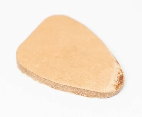 Мозеръ P02 Медиатор кожаный для балалайки секунда, альт.